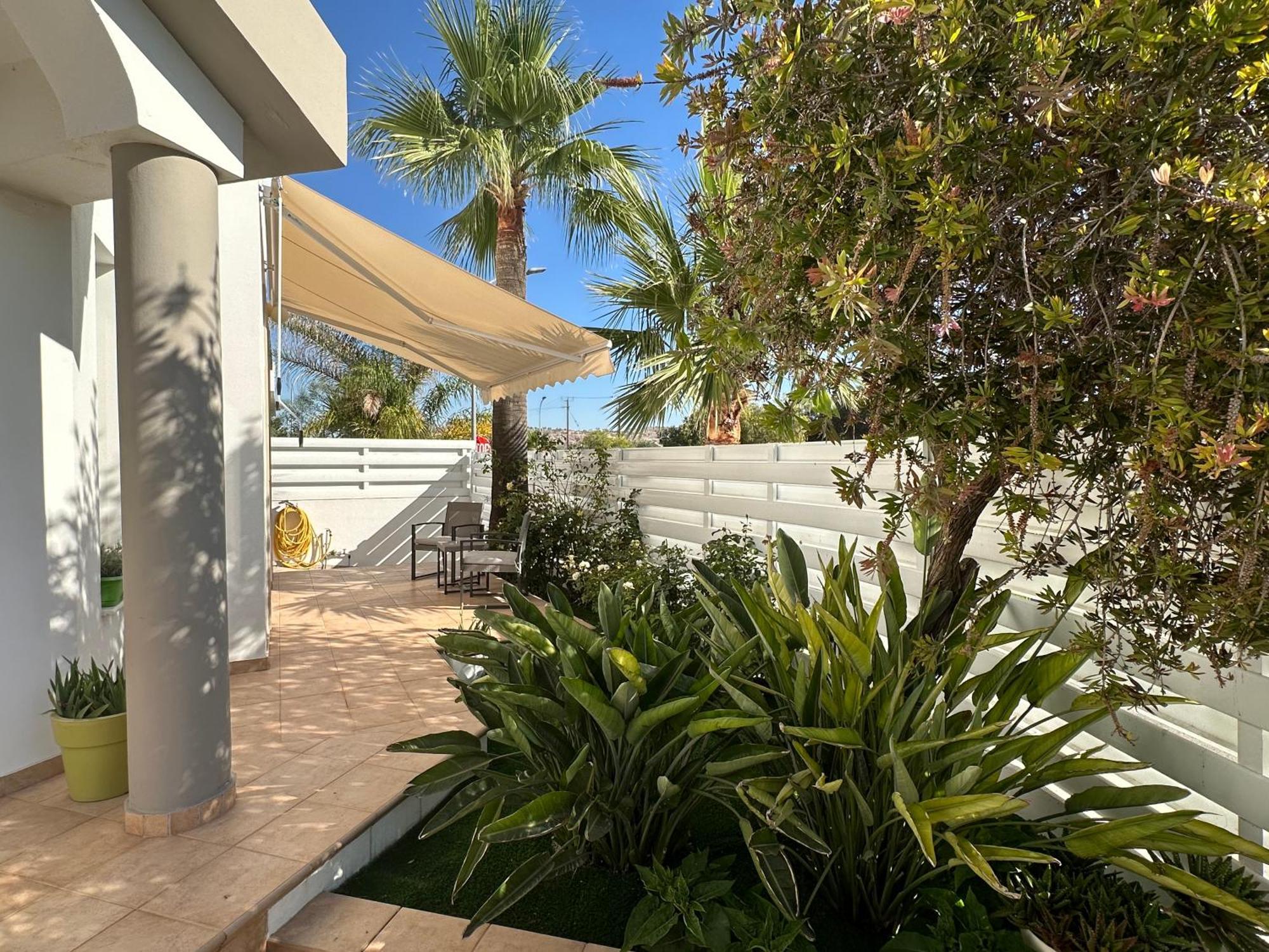 Villa Andy-350 M From The Beach Larnaca Eksteriør billede